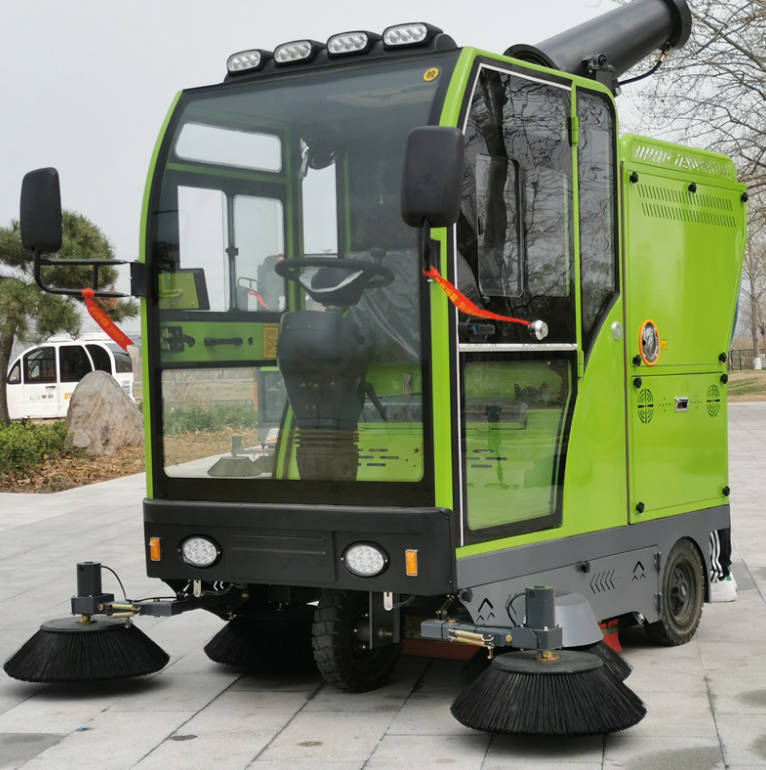 大连道路清洁广泛应用电动环卫清扫车