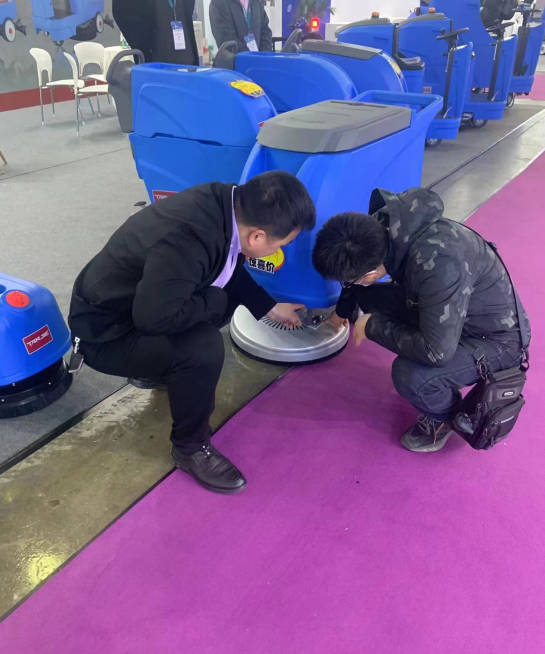 大连小型电动洗地机是否适合用于环卫保洁