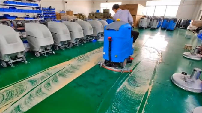 大连2023年还在用人工的物业保洁不妨试试洗地机吧
